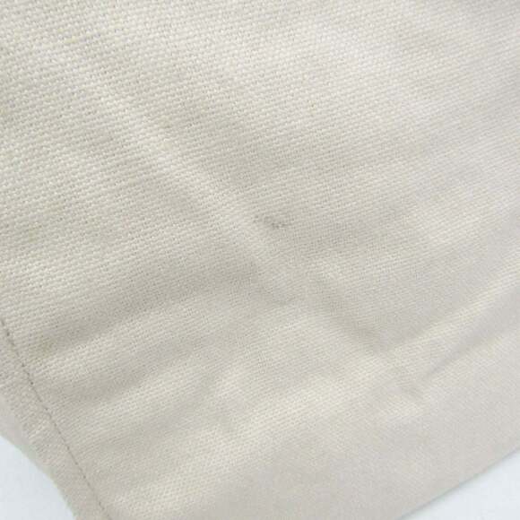 GUCCI White Leather Shoulder Bag - Picture 6 of 15